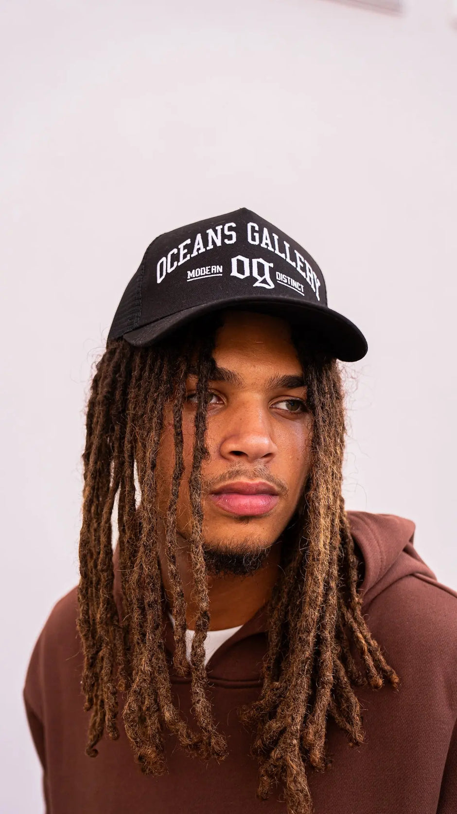 Why-the-Sustainable-Trucker-Hat-Is-the-Must-Have-Accessory-in-2025 OCEANS GALLERY